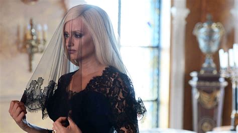 fiction su versace|A Timeline of the Versace: American Crime Story Drama .